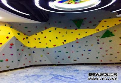 <b>曲江少年儿童体能攀岩训练馆</b>
